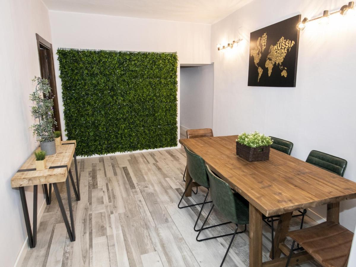 Elegante Apartamento Para 5 En El Centro De Caceres Con Wifi Dış mekan fotoğraf