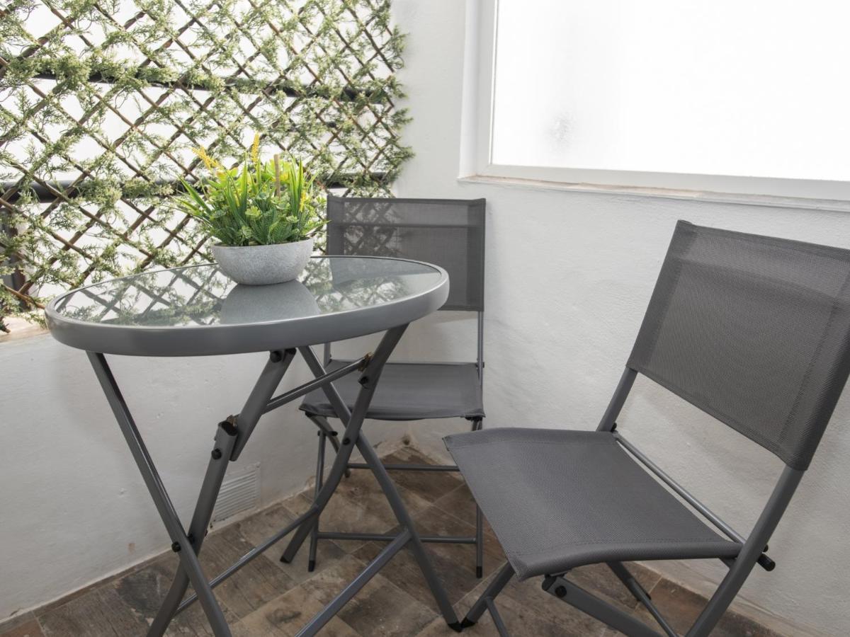 Elegante Apartamento Para 5 En El Centro De Caceres Con Wifi Dış mekan fotoğraf