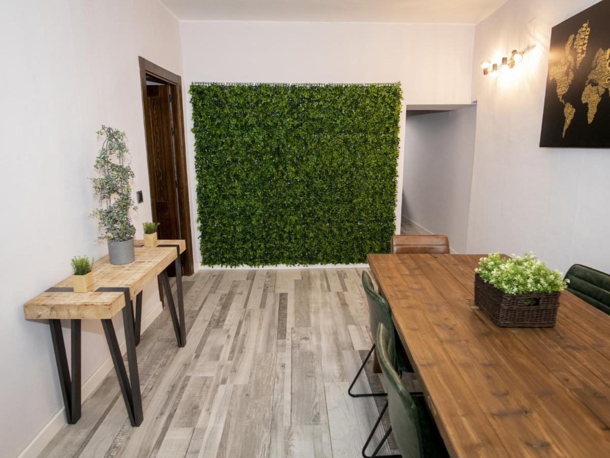 Elegante Apartamento Para 5 En El Centro De Caceres Con Wifi Dış mekan fotoğraf