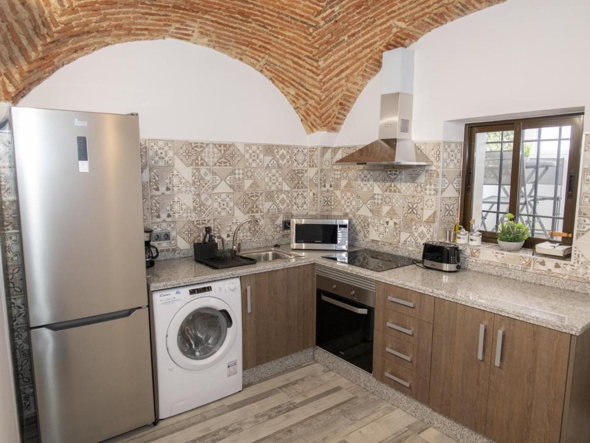 Elegante Apartamento Para 5 En El Centro De Caceres Con Wifi Dış mekan fotoğraf