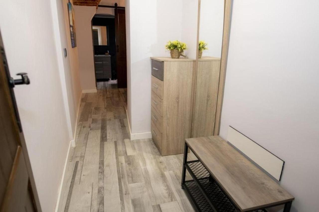 Elegante Apartamento Para 5 En El Centro De Caceres Con Wifi Dış mekan fotoğraf