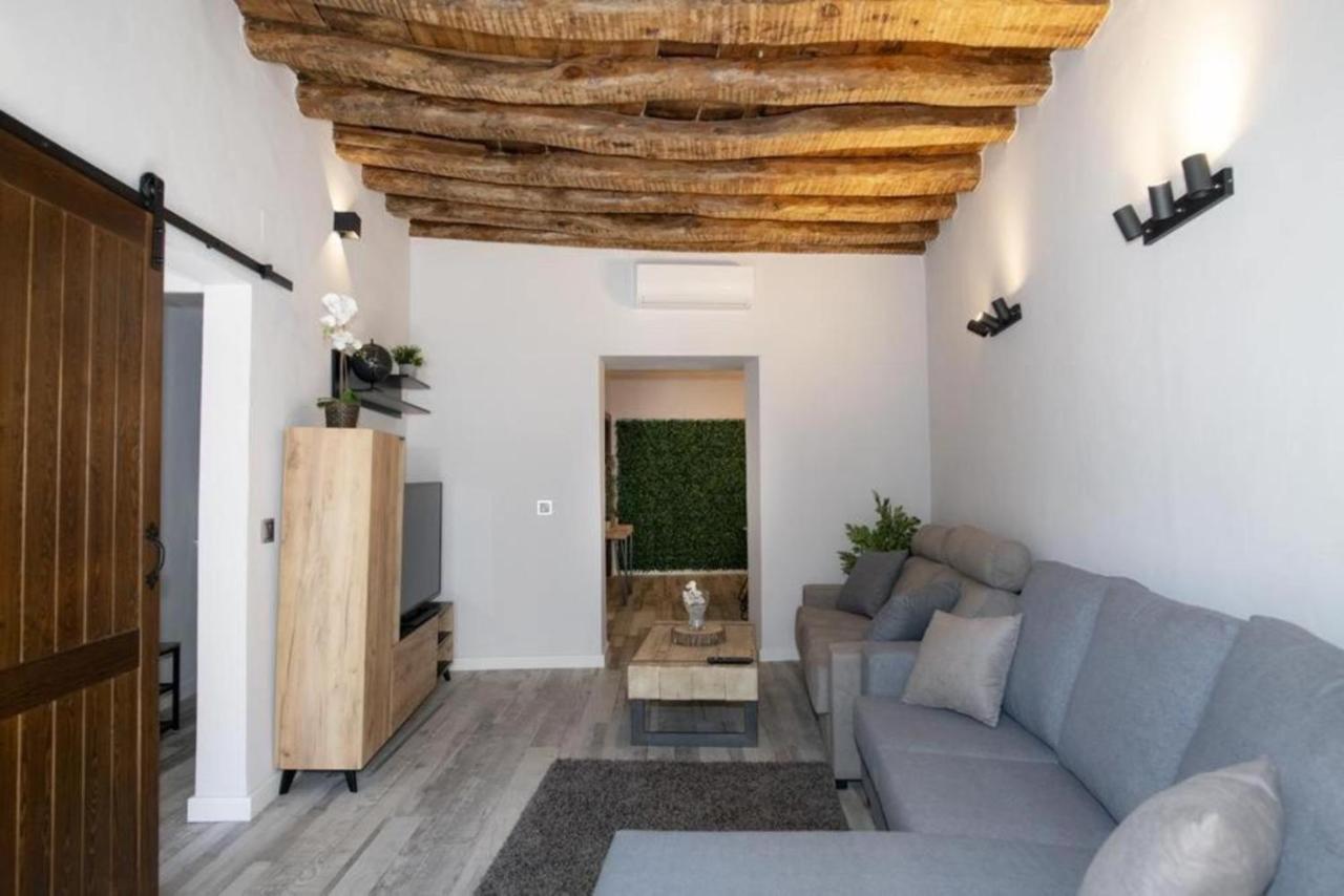 Elegante Apartamento Para 5 En El Centro De Caceres Con Wifi Dış mekan fotoğraf