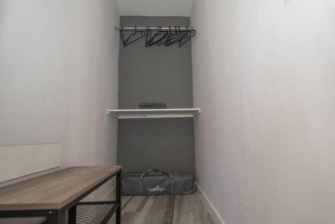 Elegante Apartamento Para 5 En El Centro De Caceres Con Wifi Dış mekan fotoğraf