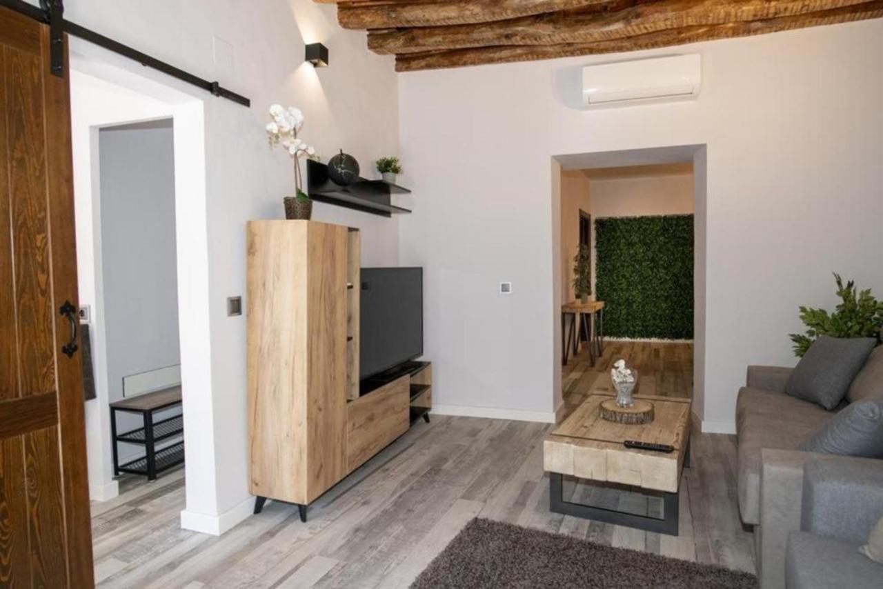 Elegante Apartamento Para 5 En El Centro De Caceres Con Wifi Dış mekan fotoğraf